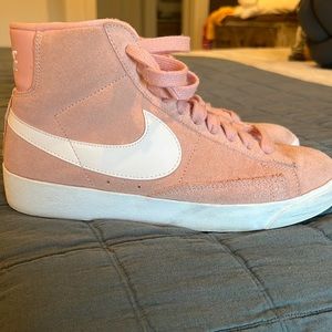 Nike mid blazers